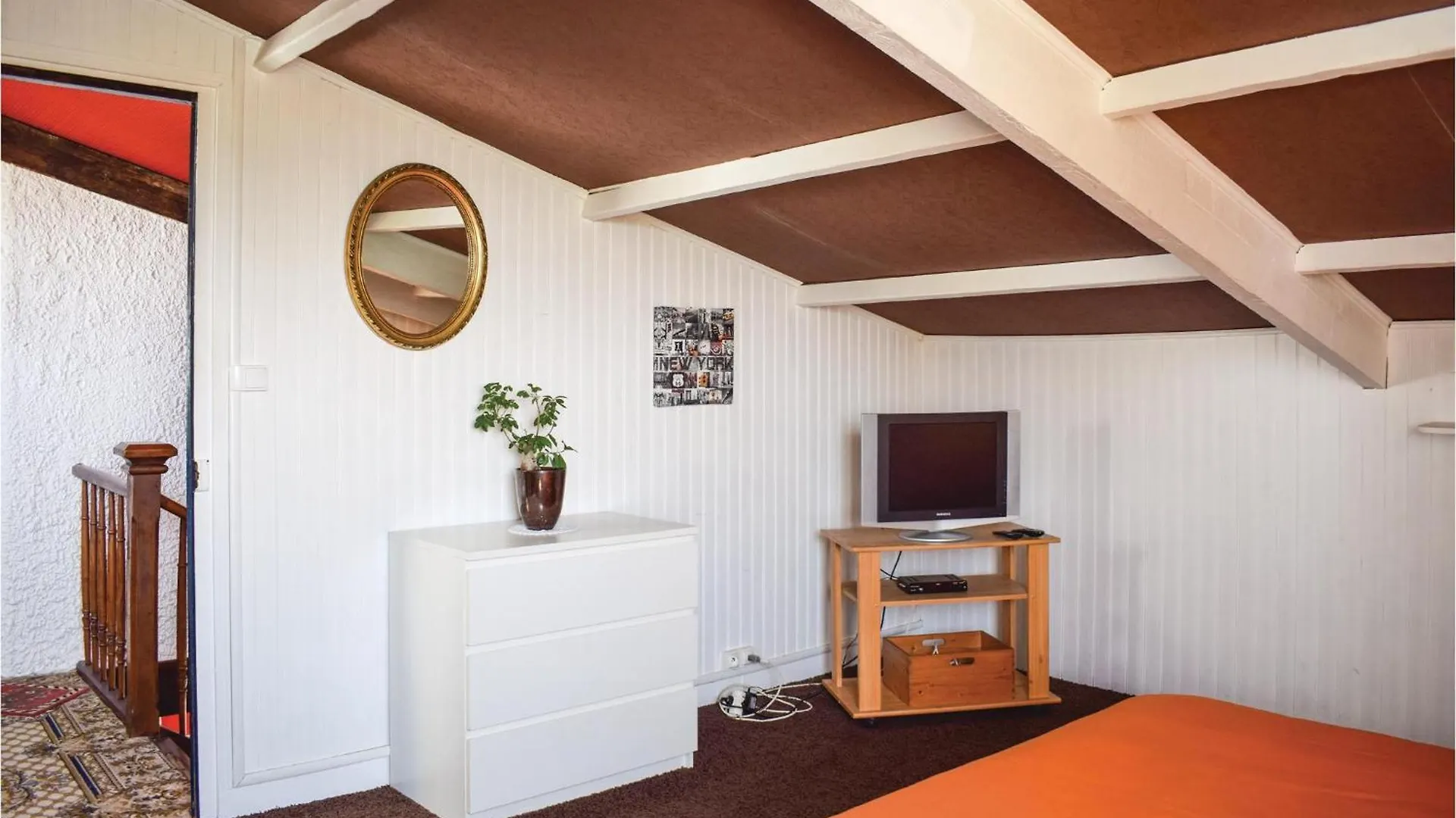 3 Bedroom Nice Home In Santec Holiday home