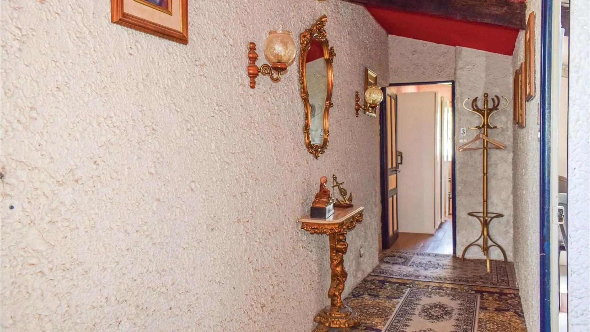 3 Bedroom Nice Home In Santec France