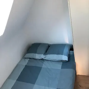 Magnifique Vue Mer, Dans Un Petit Appartement. Santec